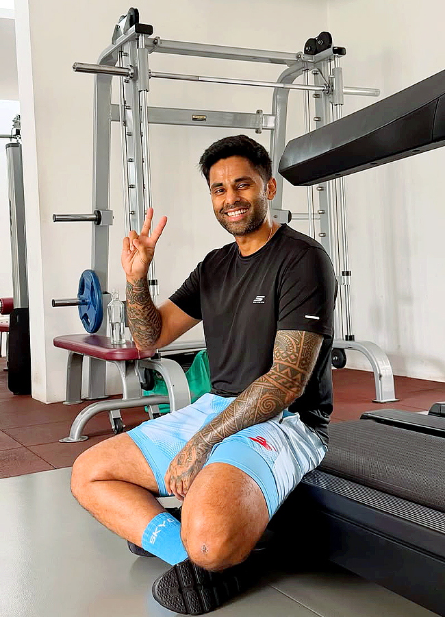 Team India Star Suryakumar Yadav Enjoys Vacation Photos3