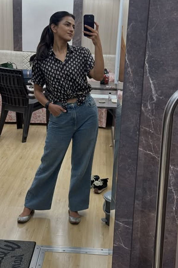 Actress Shraddha Srinath Latest Stunning Photos16