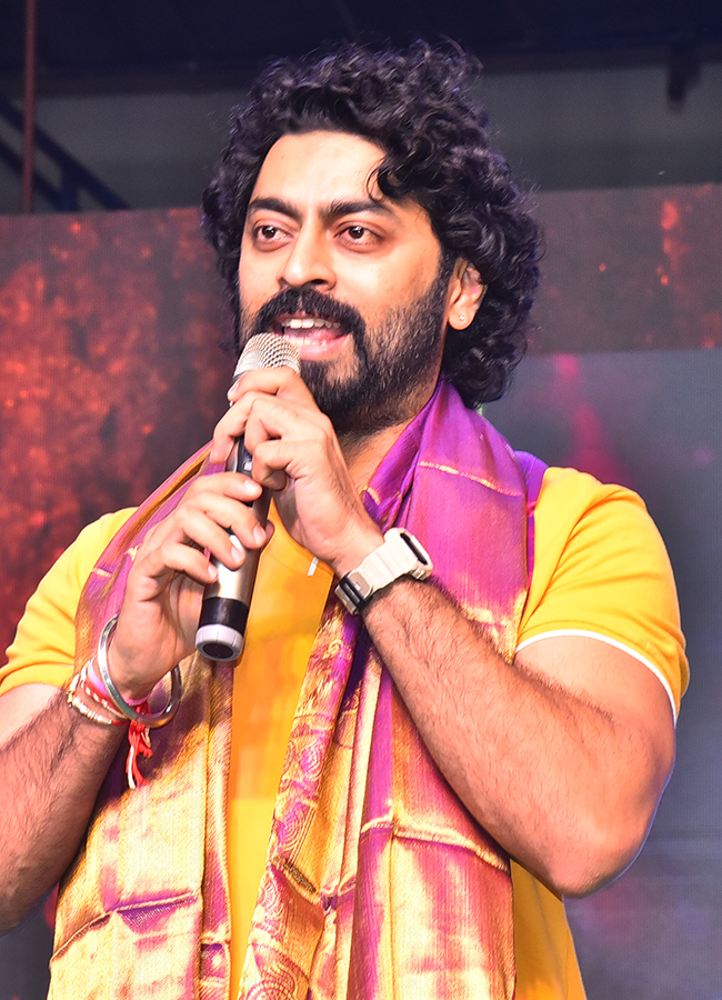 Anakapalli Movie Pre Release Event HD Photos16