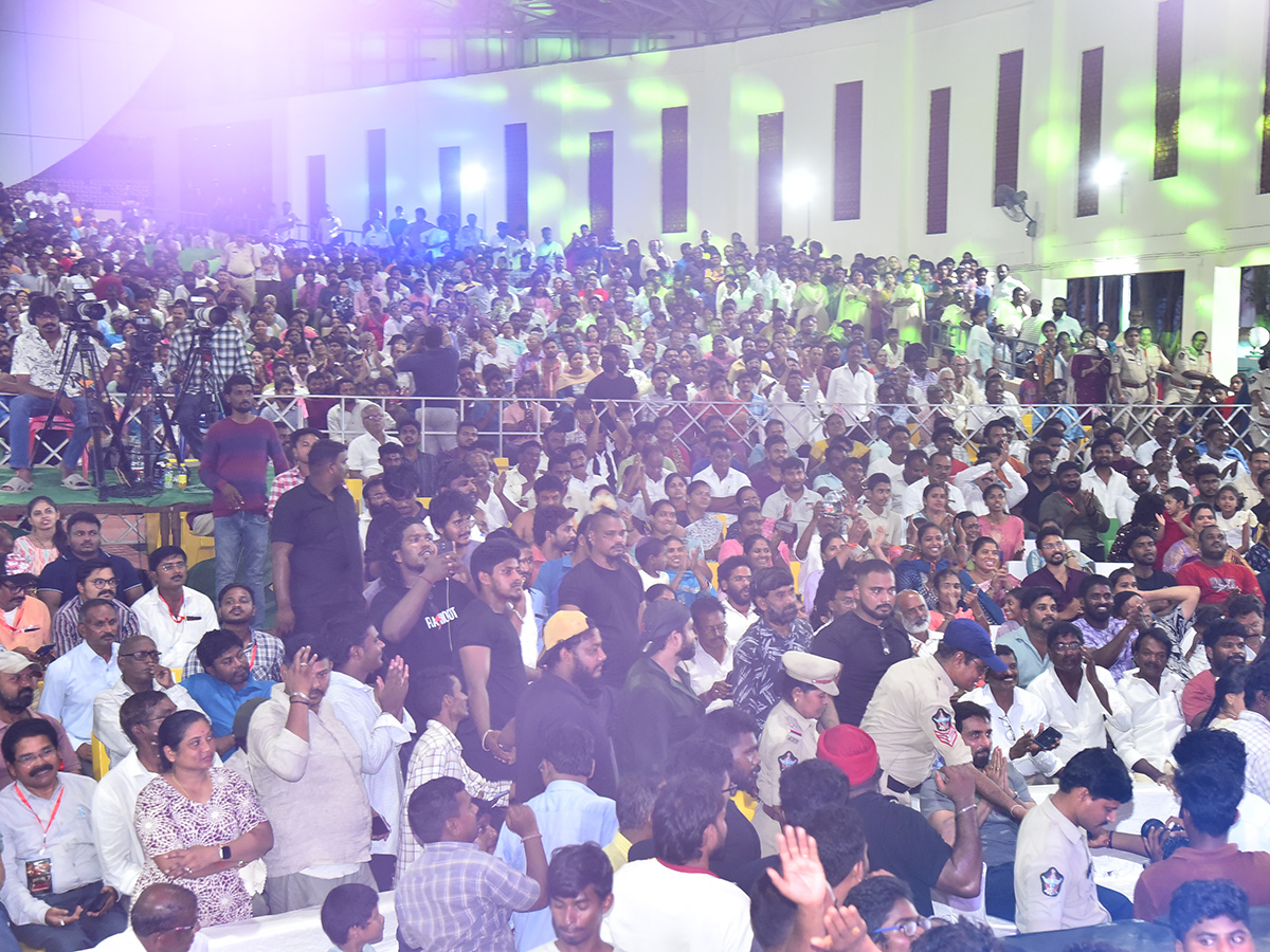 Anakapalli Movie Pre Release Event HD Photos23