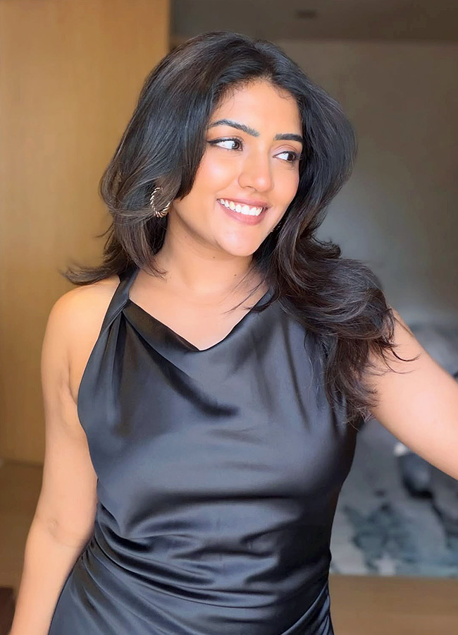 Eesha Rebba Stuns in a Chic Black Dress Photos8