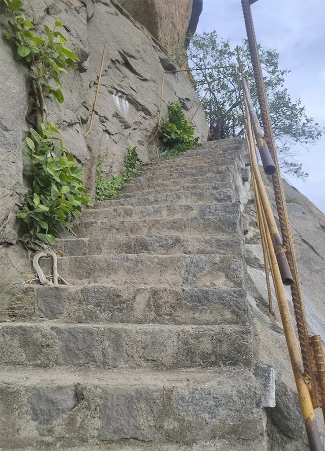 Puligundu Rock Mountain in Gudyanam Palli, Andhra Pradesh: Photos8