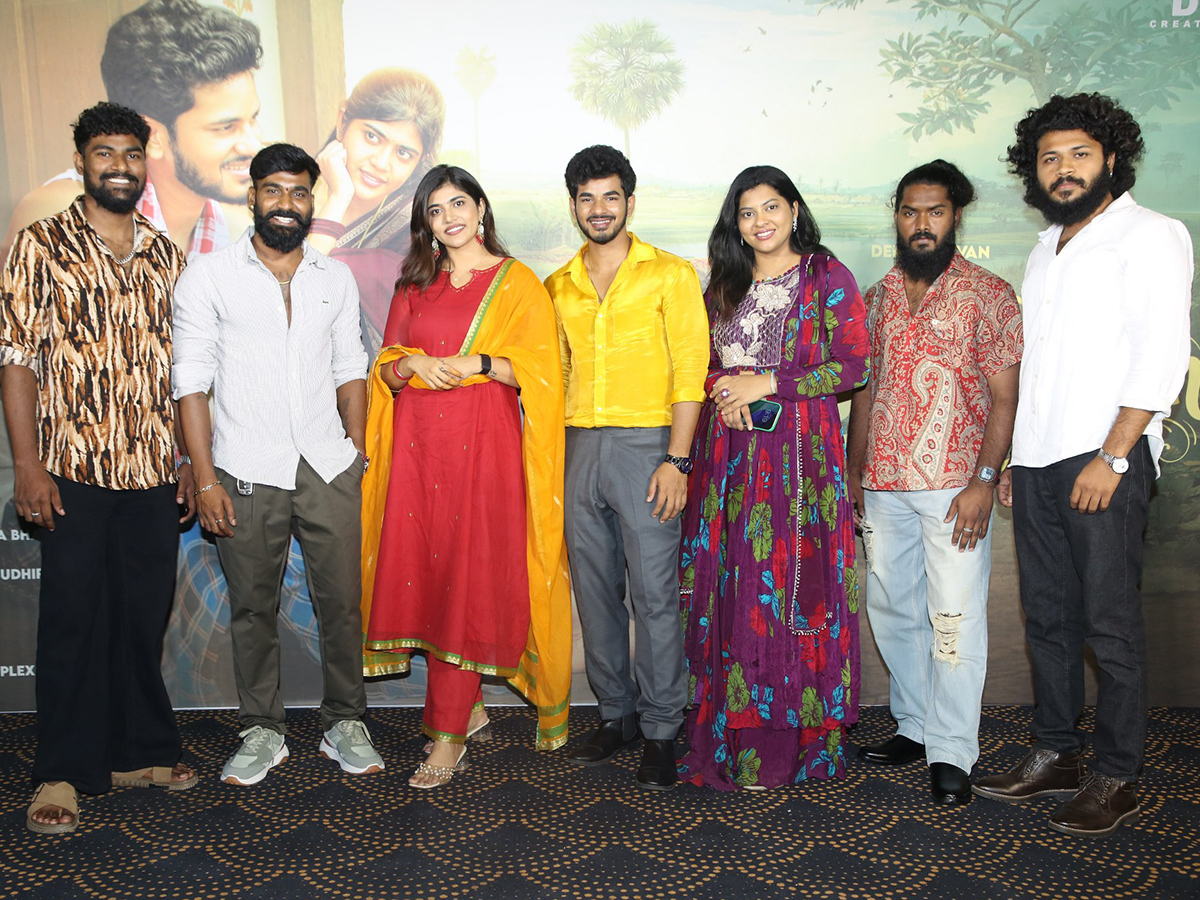 Rithu Chowdary And Demon Pavan Bangaram Song launch viral photos13