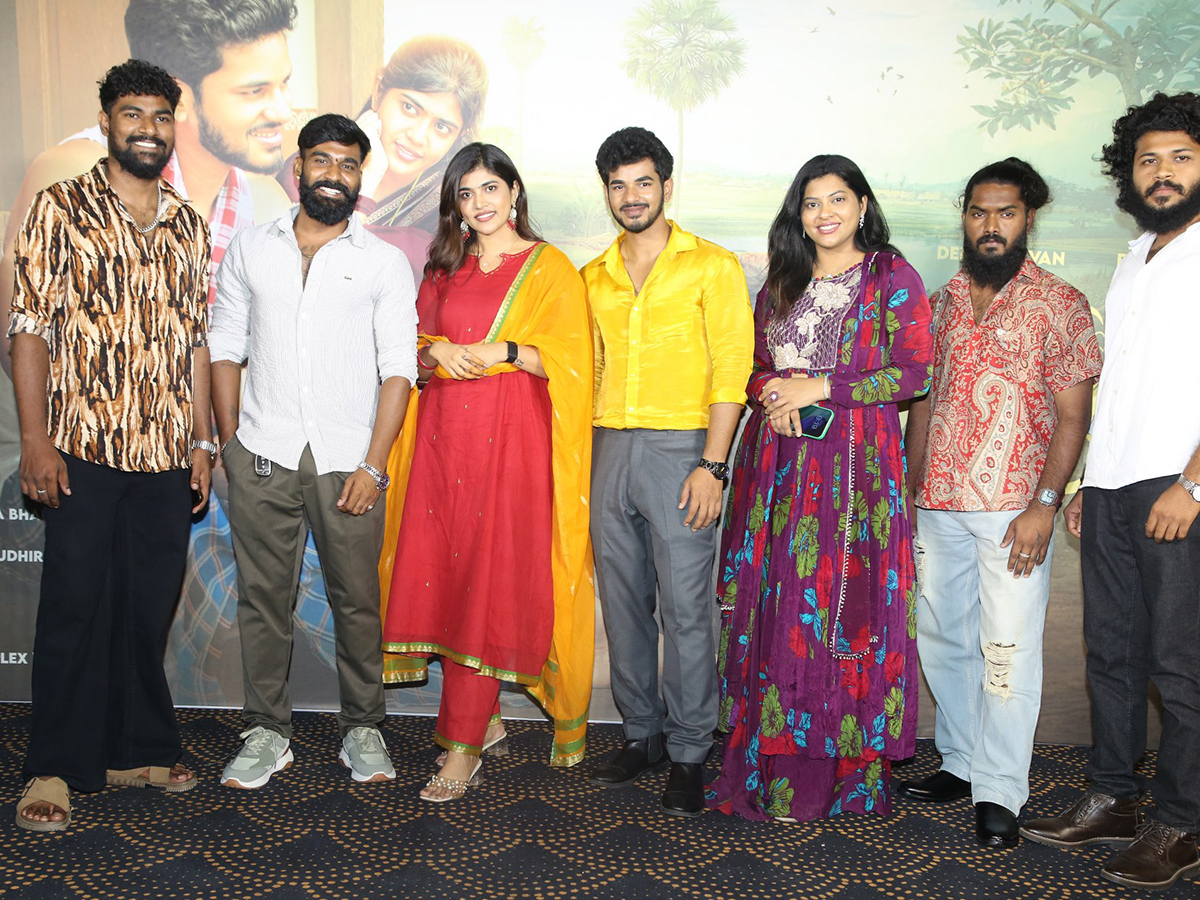 Rithu Chowdary And Demon Pavan Bangaram Song launch viral photos14
