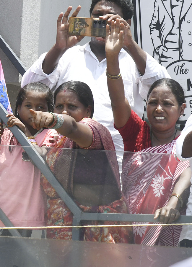 YS Jagan Mohan Reddy Visited Devarapalli in East Godavari3