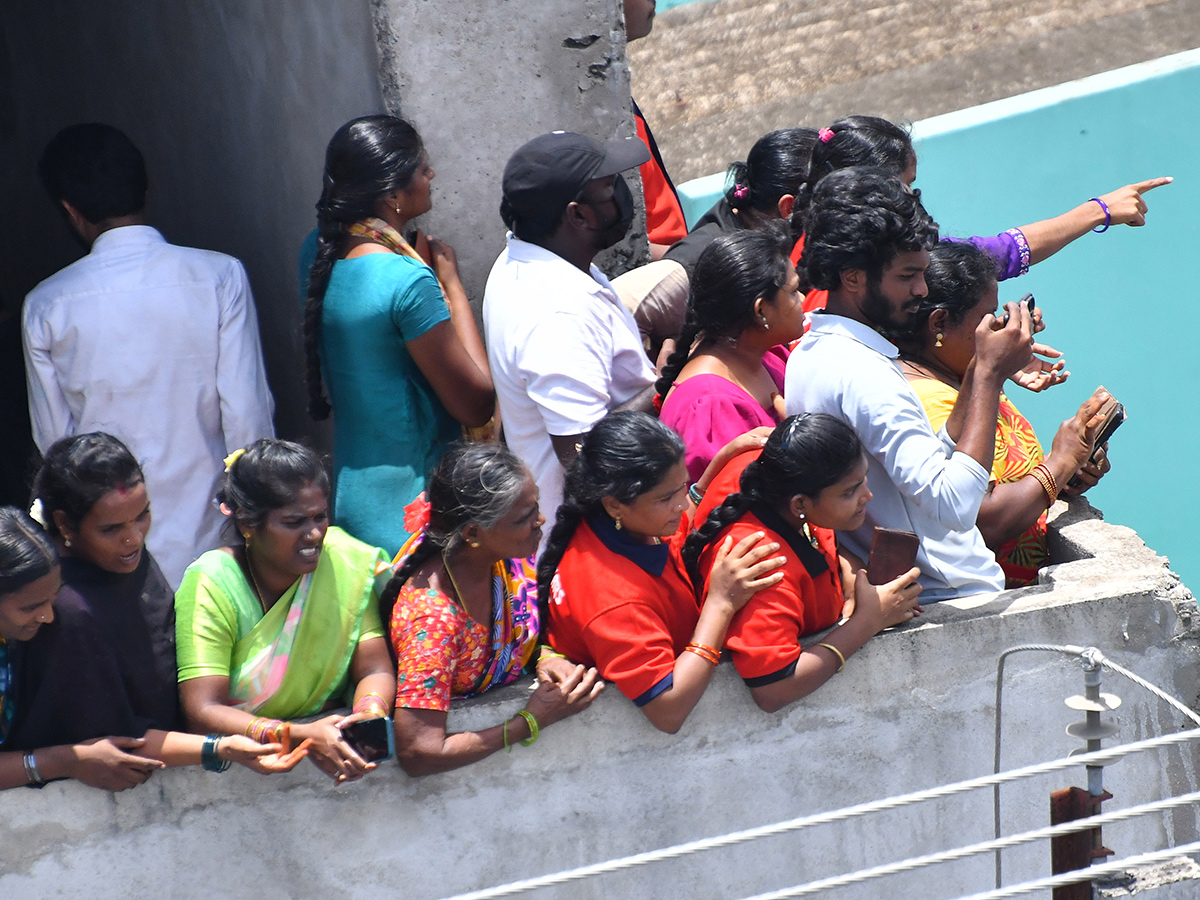 YS Jagan Mohan Reddy Visited Devarapalli in East Godavari30