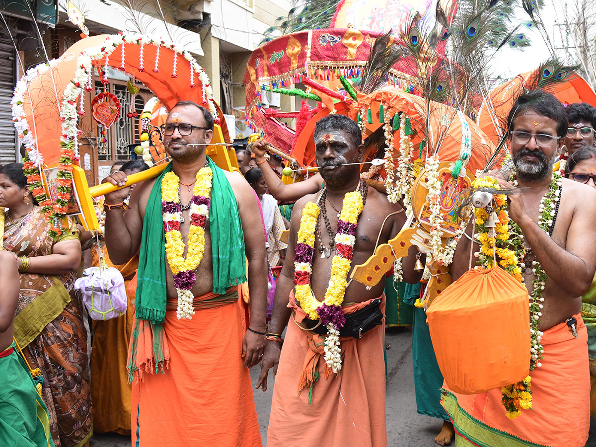 Devotional :  Vel Kavadi Festival Ongole HD Photos7