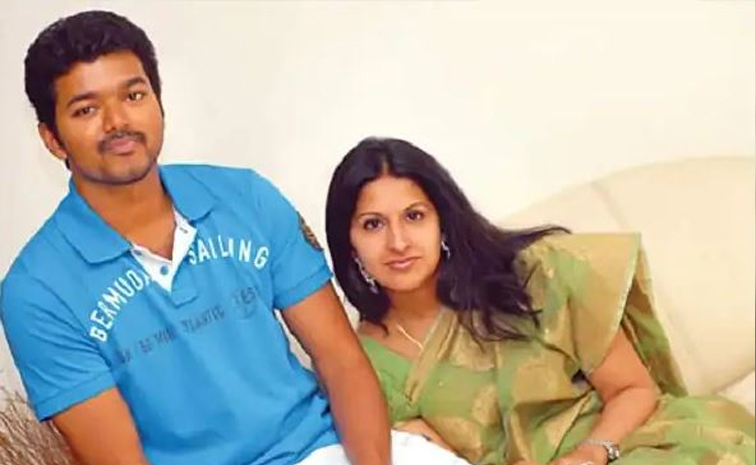 Tamil Nadu Chief Minister Vijay Wife Sangeetha Withdraws Divorce Case Photos7