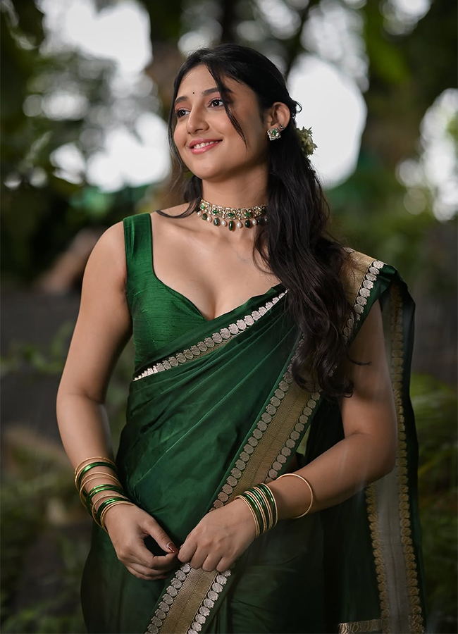 Tollywood Actress Ritika Nayak latest photos viral17