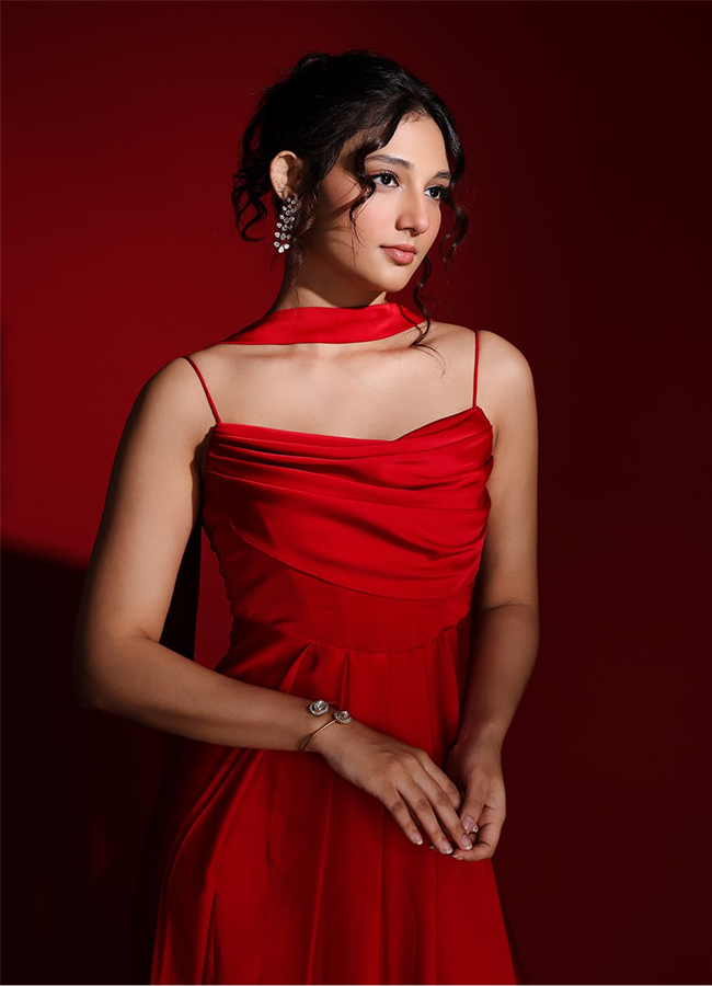 Tollywood Actress Ritika Nayak latest photos viral8