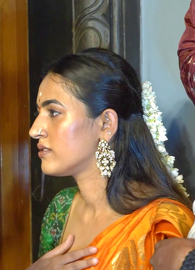 Niharika Konidela Visited Sri Mahankaleshwara Temple in Mir Alam Mandi Hyderabad9