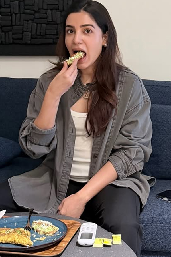 Samantha pregnancy... embracing The August energy like this Photos10