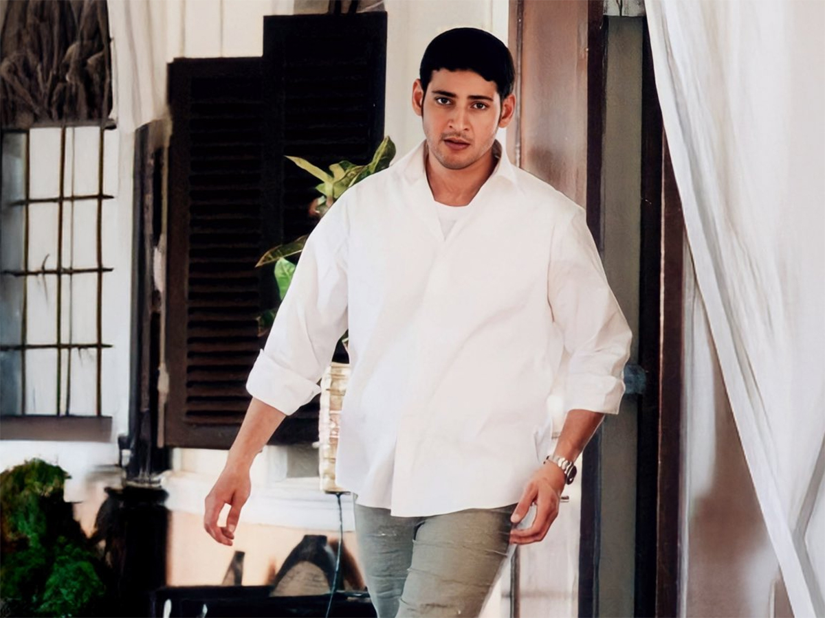 Wishing the Superstar Mahesh Babu a very Happy Birthday SPecial photos3
