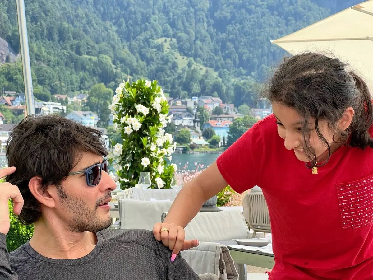 Wishing the Superstar Mahesh Babu a very Happy Birthday SPecial photos8