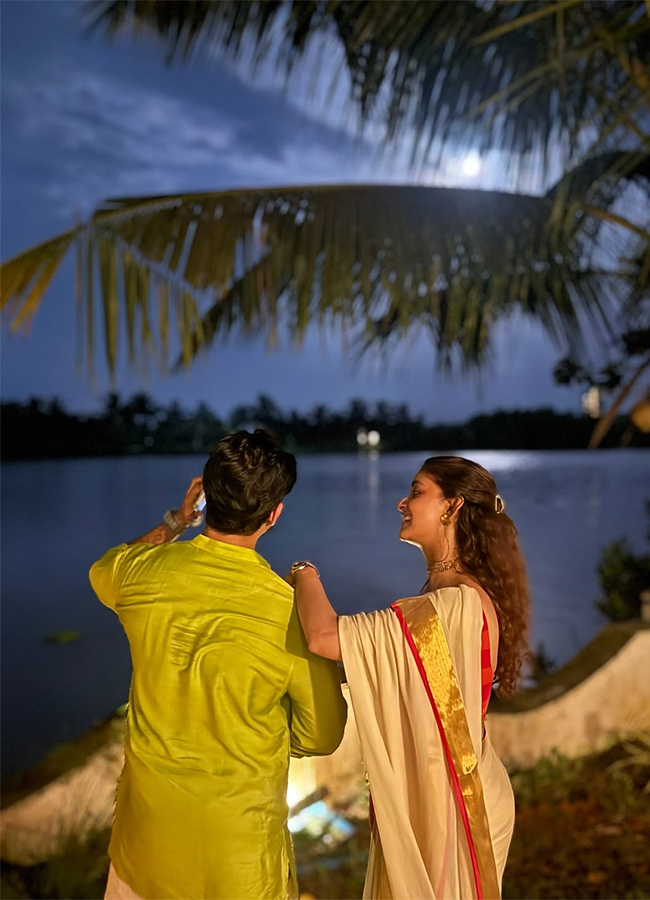 Actress Keerthy Suresh Onam Celebrations Viral Photos16