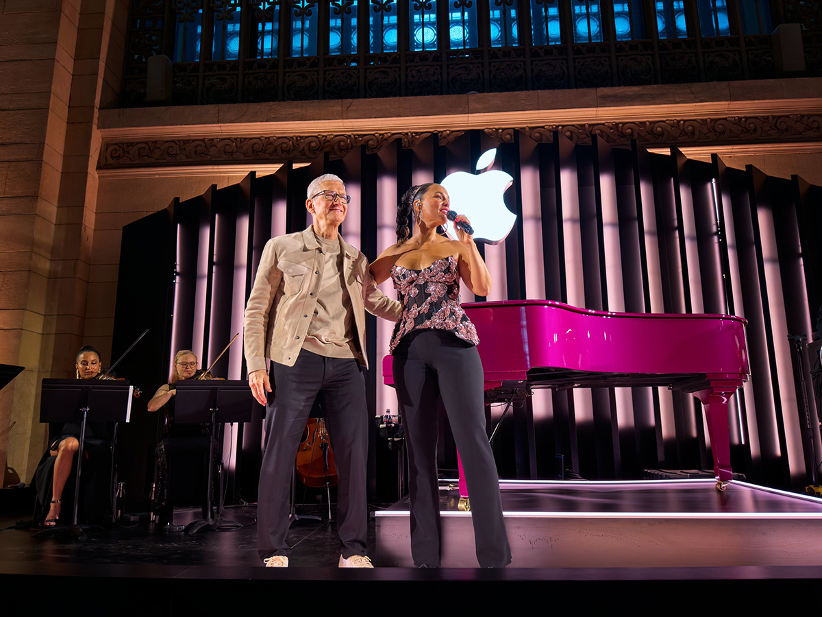 15 YEARS OF TIM COOK: THE MAN WHO TRANSFORMED APPLE24