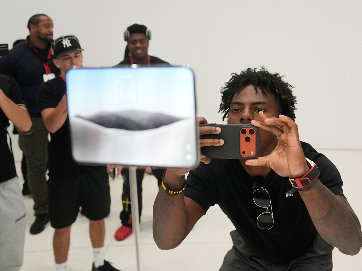 Apple iPhone 18 Pro, iPhone 18 Pro Max and iPhone Duo Launched Photos12