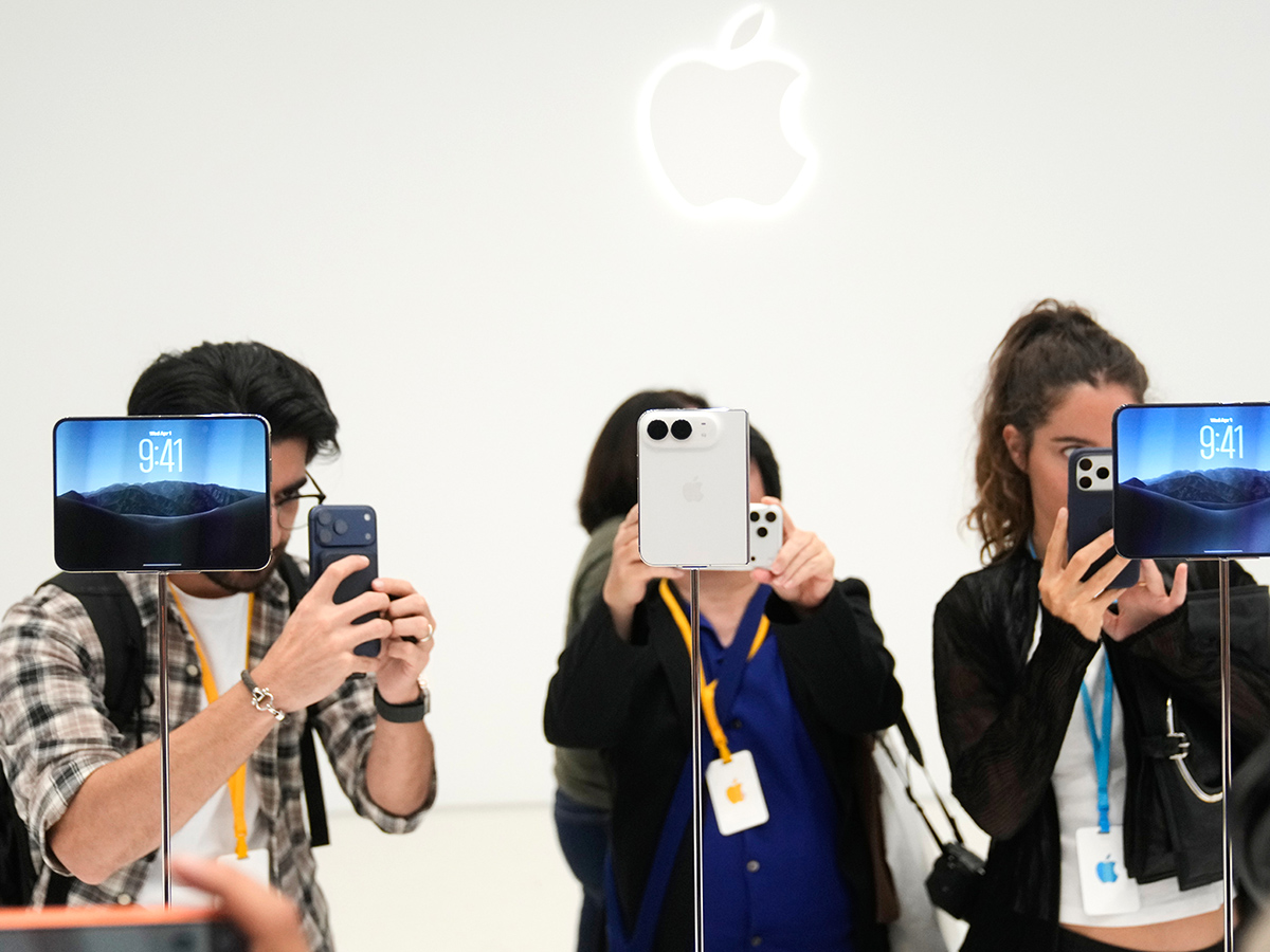 Apple iPhone 18 Pro, iPhone 18 Pro Max and iPhone Duo Launched Photos18