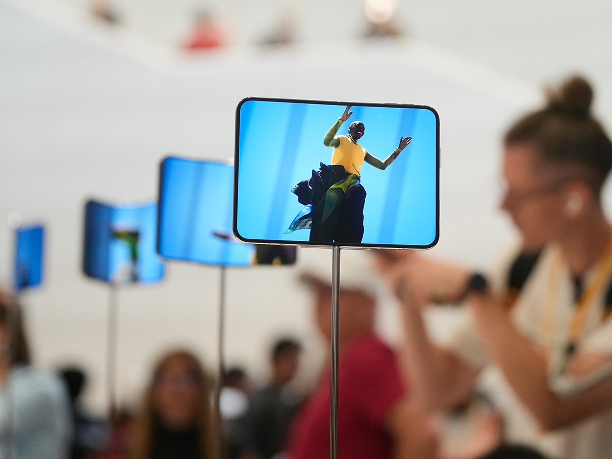 Apple iPhone 18 Pro, iPhone 18 Pro Max and iPhone Duo Launched Photos5
