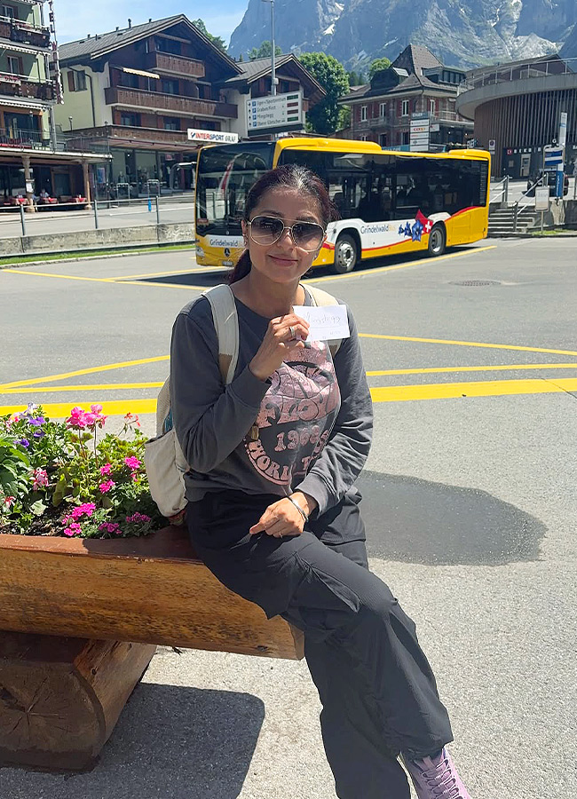 Bhumika Chawla Stuns in a Simple Look Viral Photos11