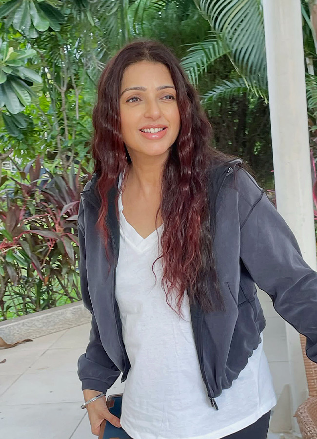 Bhumika Chawla Stuns in a Simple Look Viral Photos2