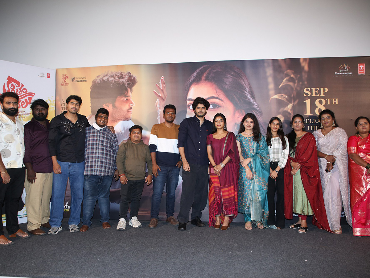 Kaagitham Padavalu Movie Theatrical Trailer Photos10