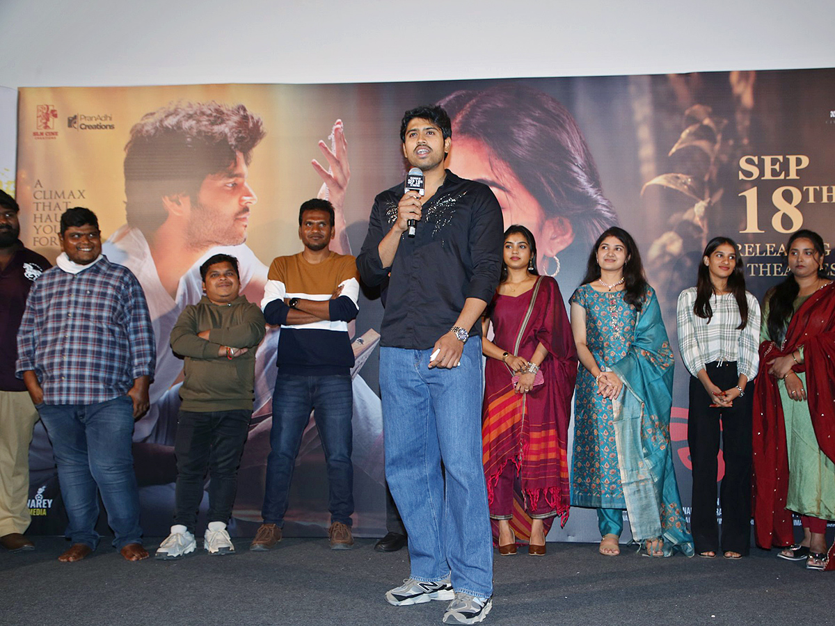 Kaagitham Padavalu Movie Theatrical Trailer Photos12