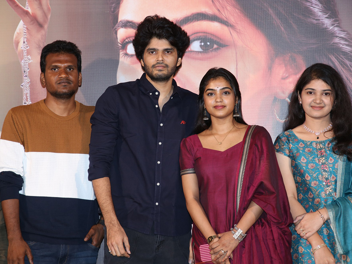 Kaagitham Padavalu Movie Theatrical Trailer Photos9