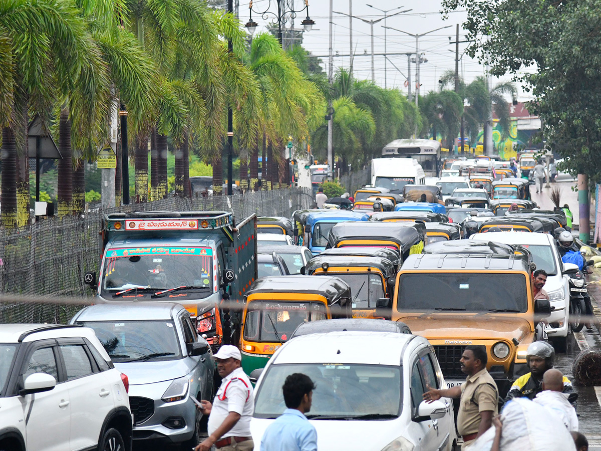 Today Heavy Rain in Vijayawada Photos18