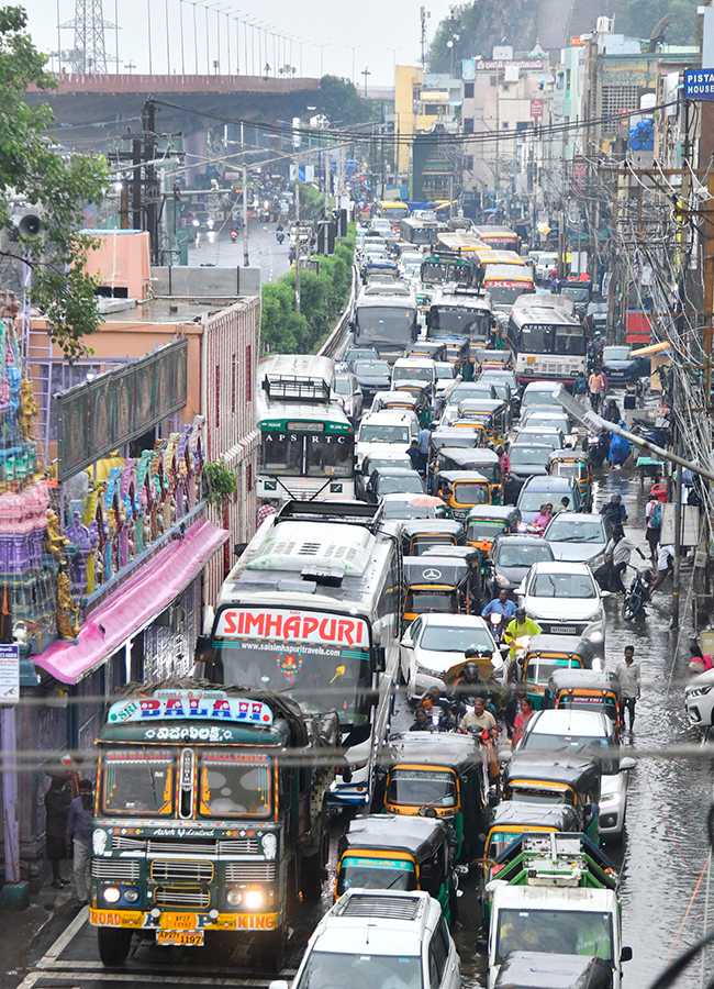 Today Heavy Rain in Vijayawada Photos20