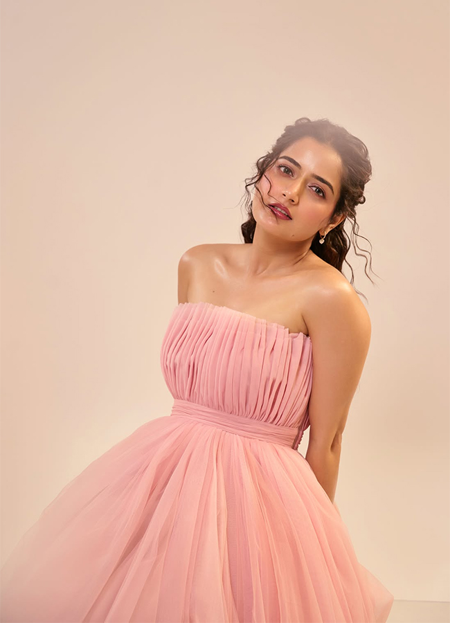 Ashika Ranganath in Siima Awards 2026 HD Photos2