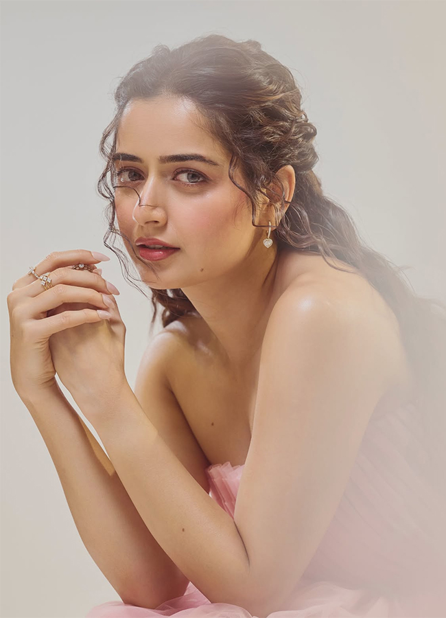 Ashika Ranganath in Siima Awards 2026 HD Photos5