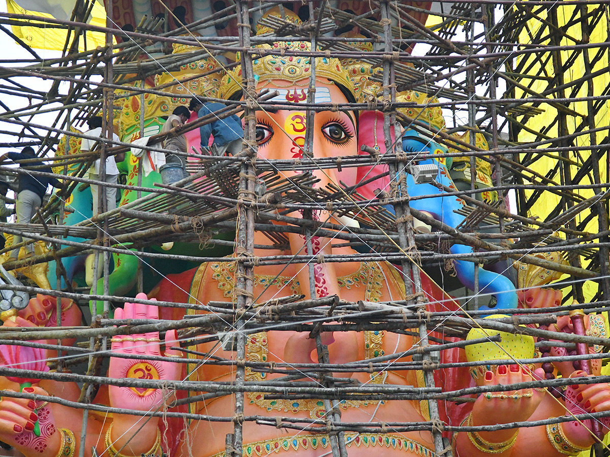 Khairatabad Bada Ganesh 2026 in Hyderabad HD Photos4