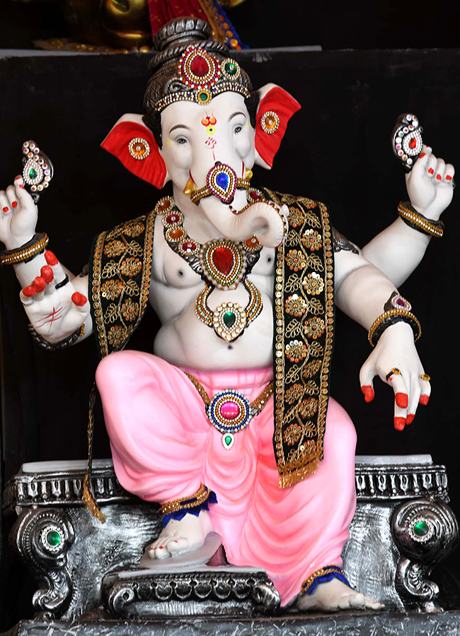 Vinayaka Chavithi 2026 : Different Ganesh Idols in Hyderabad18