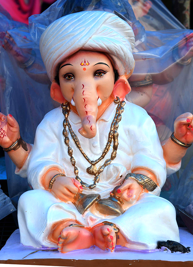 Vinayaka Chavithi 2026 : Different Ganesh Idols in Hyderabad23