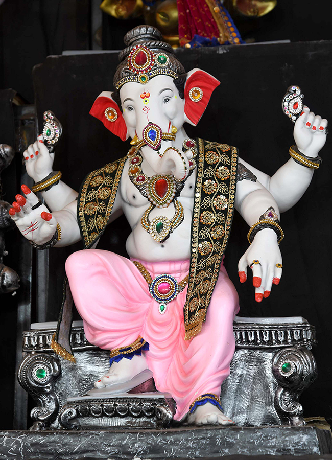 Vinayaka Chavithi 2026 : Different Ganesh Idols in Hyderabad7