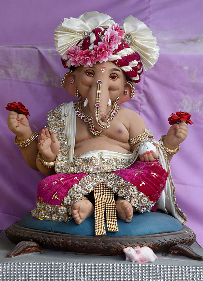 Vinayaka Chavithi 2026 : Different Ganesh Idols in Hyderabad8