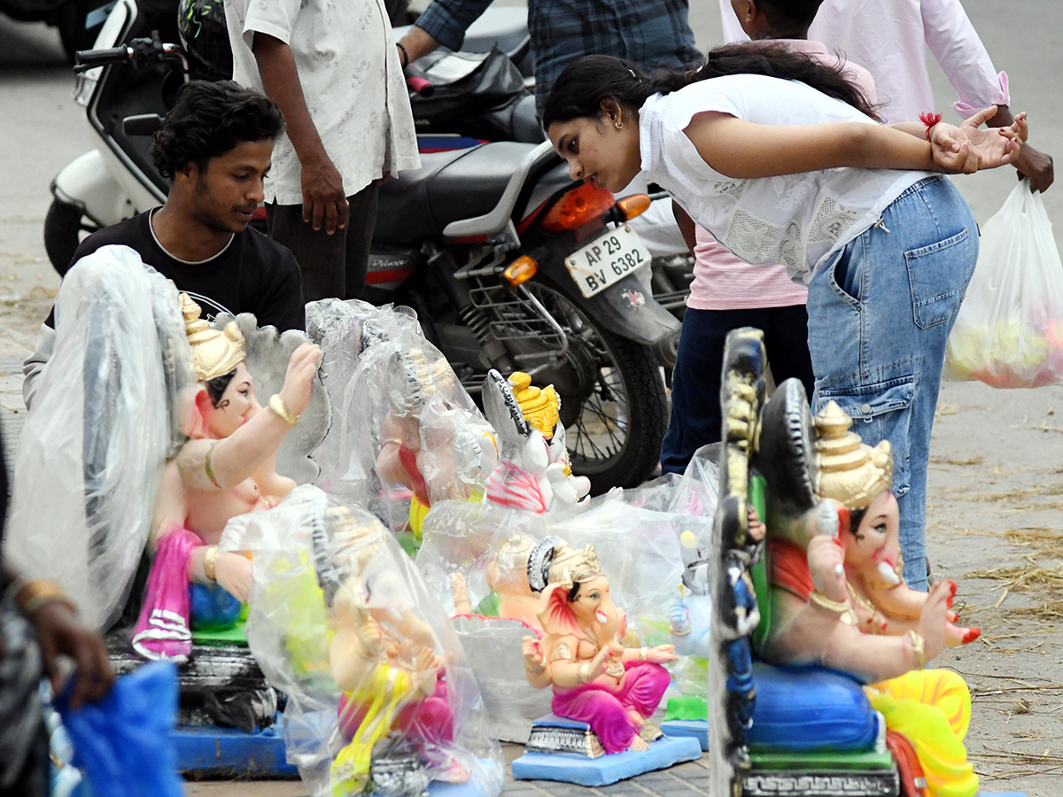 Vinayaka Chavithi festivities in Hyderabad1