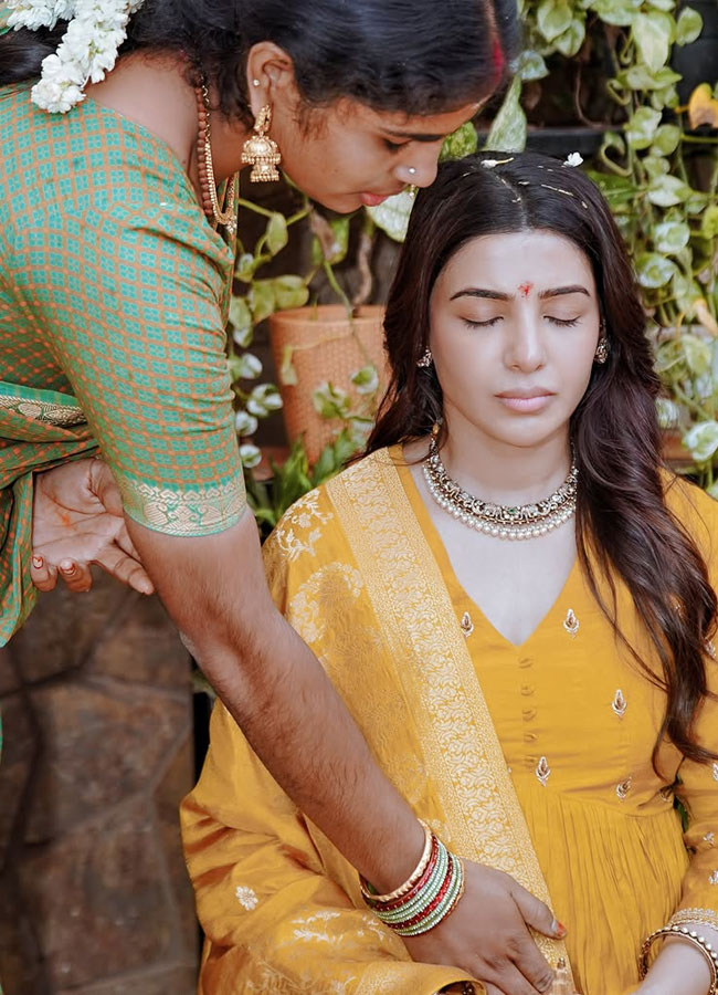 Samantha Shares Baby Shower Pics With Raj Nidimoru4