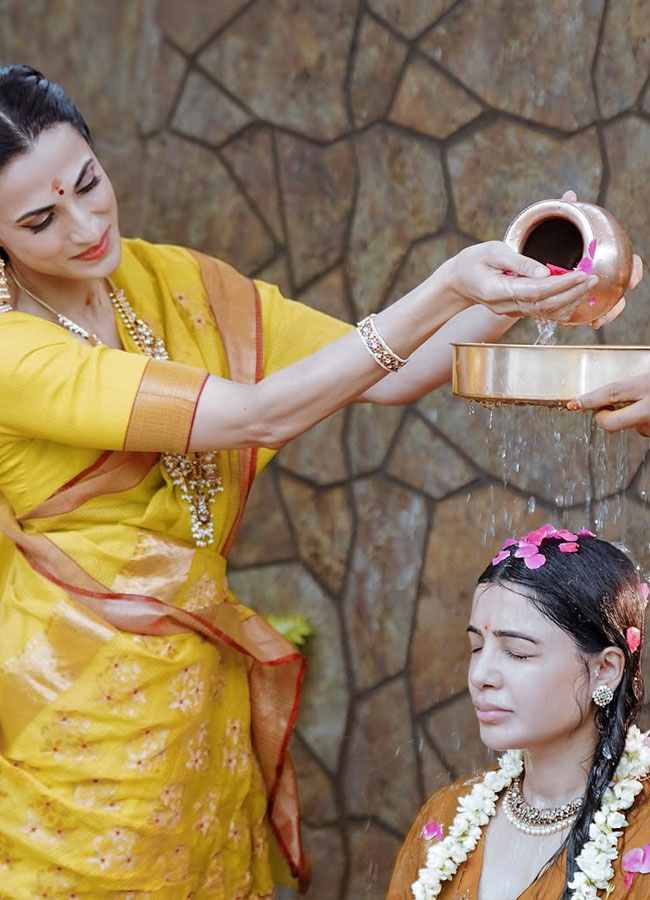 Samantha Shares Baby Shower Pics With Raj Nidimoru6