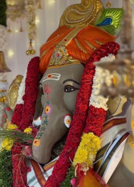 Mega And Allu Families Celebrate Vinayaka Chavithi In Grand Style, Photos Gallery Viral12