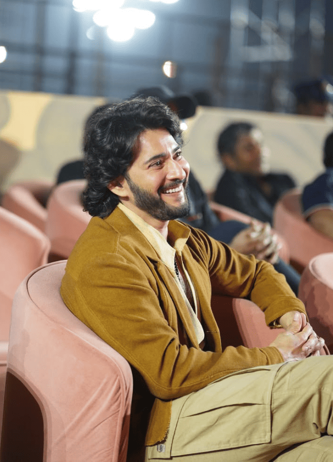 Mahesh Babu Opens Up About Rajamouli Working Style And 15 Year Wait For Varanasi, Photos Inside4