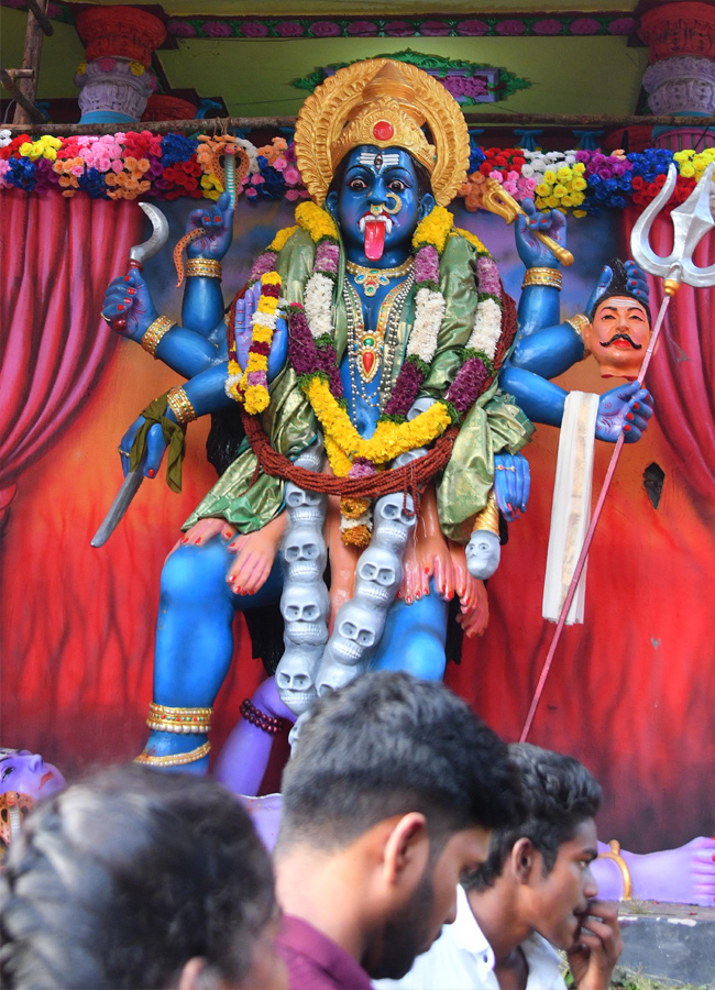 Huge Devotees At Khairatabad ganesh4