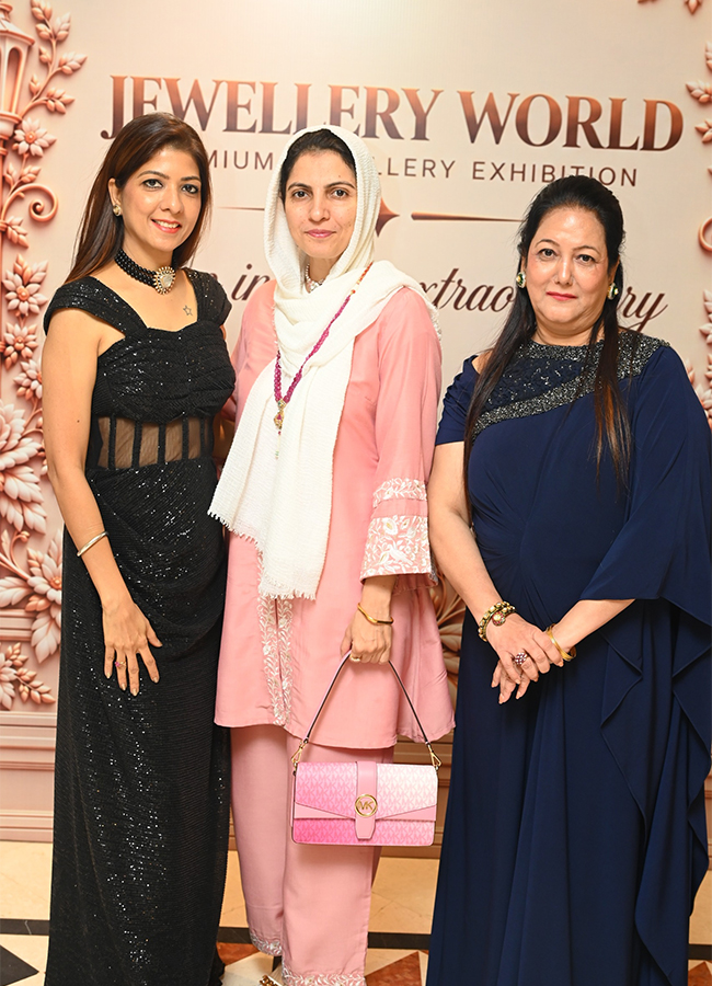 Jewellery World Exhibition Captivates Hyderabad HD Photos5