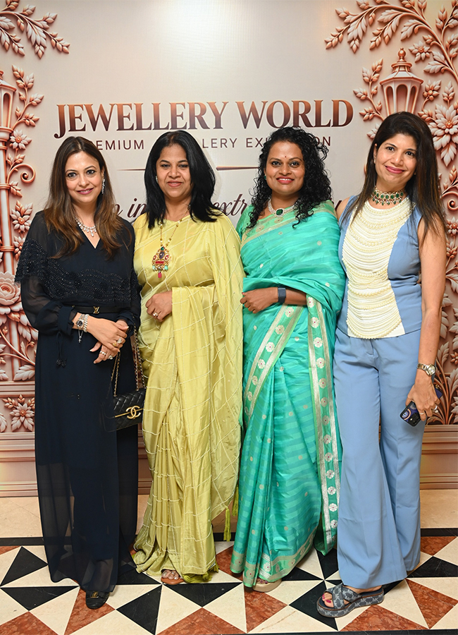 Jewellery World Exhibition Captivates Hyderabad HD Photos9