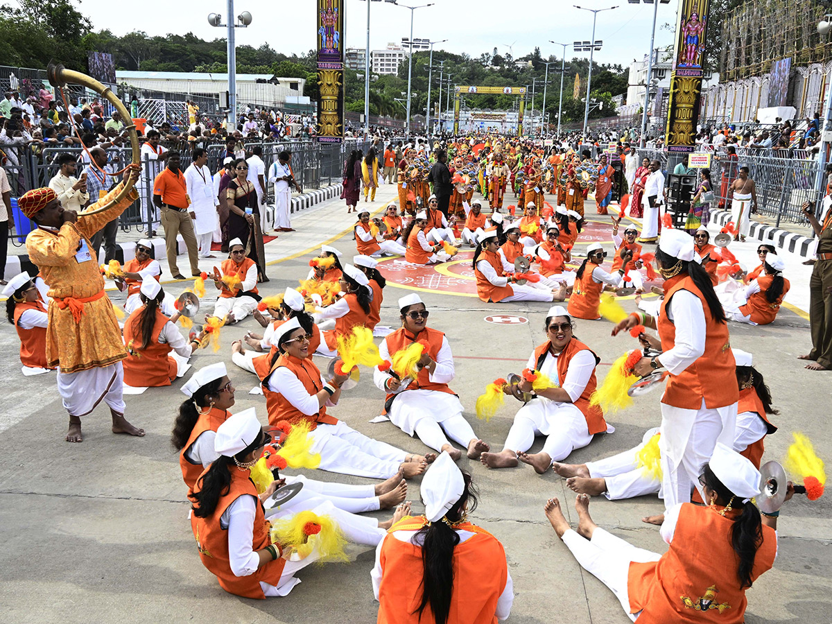 Kalpavruksha Vahana Seva : Tirumala Srivari Salakatla Brahmotsavams3