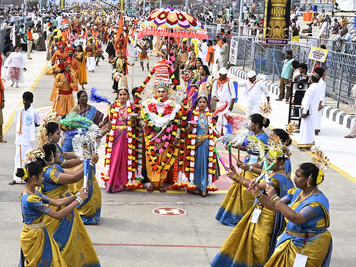 Kalpavruksha Vahana Seva : Tirumala Srivari Salakatla Brahmotsavams9