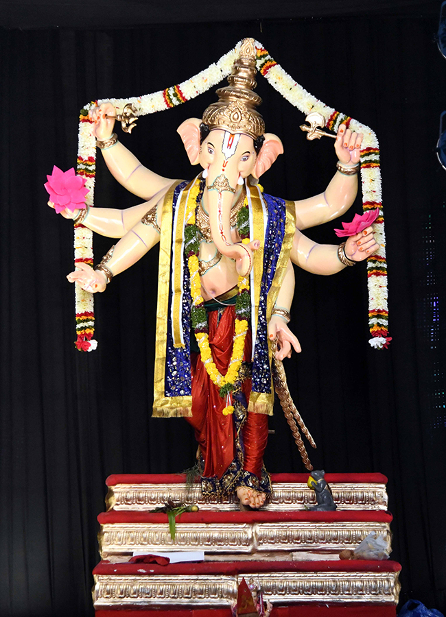 Vinayaka Chaturthi 2026 : Unique Ganesha idols in Hyderabad 9
