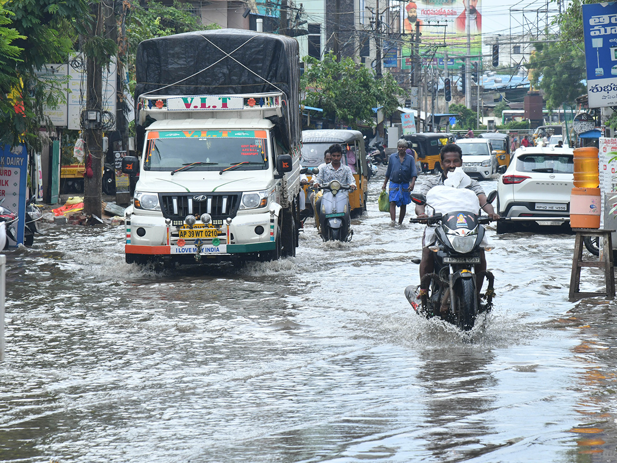 Heavy Rainfall in Nellore Today Photos1