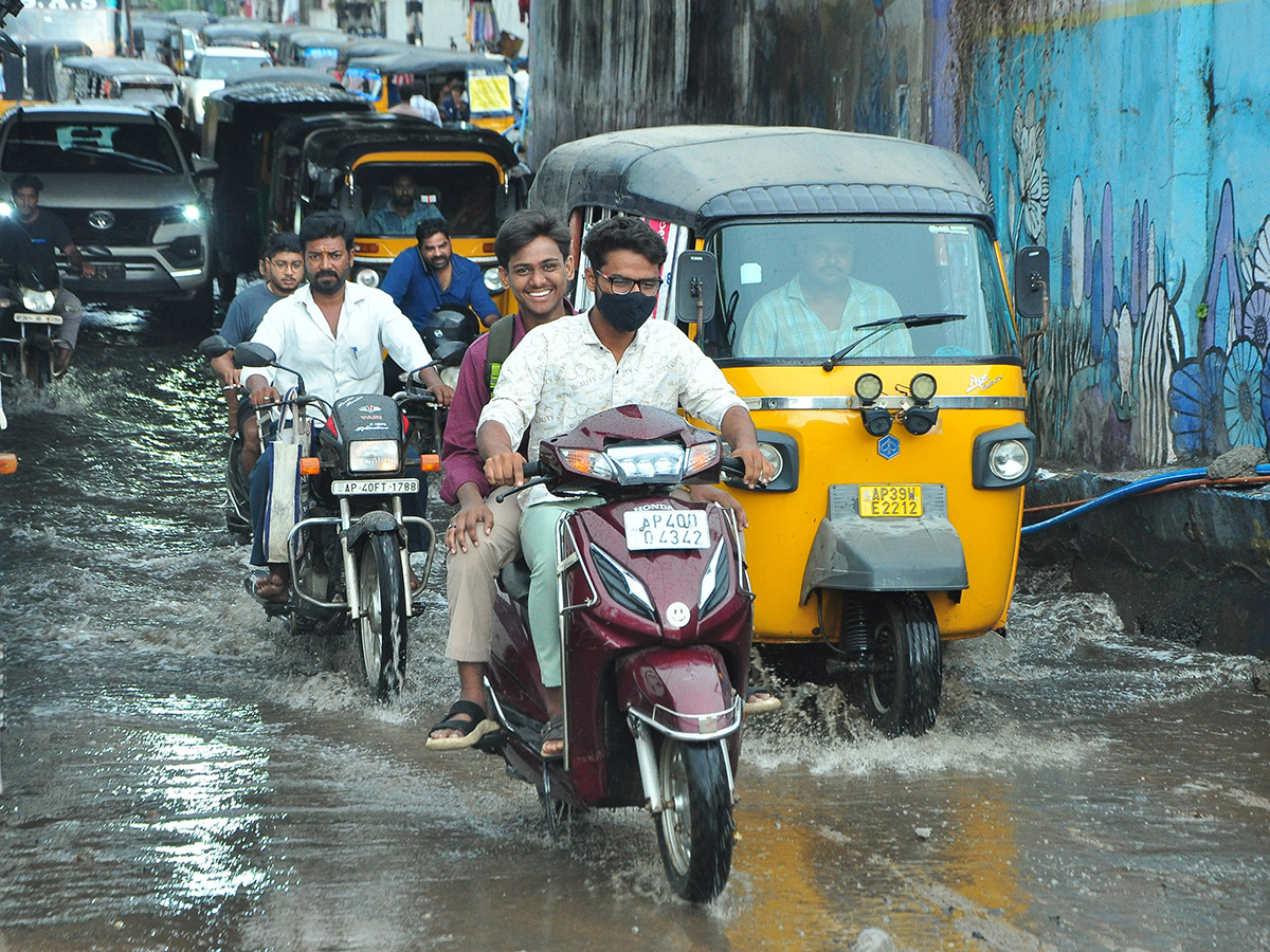 Heavy Rainfall in Nellore Today Photos12